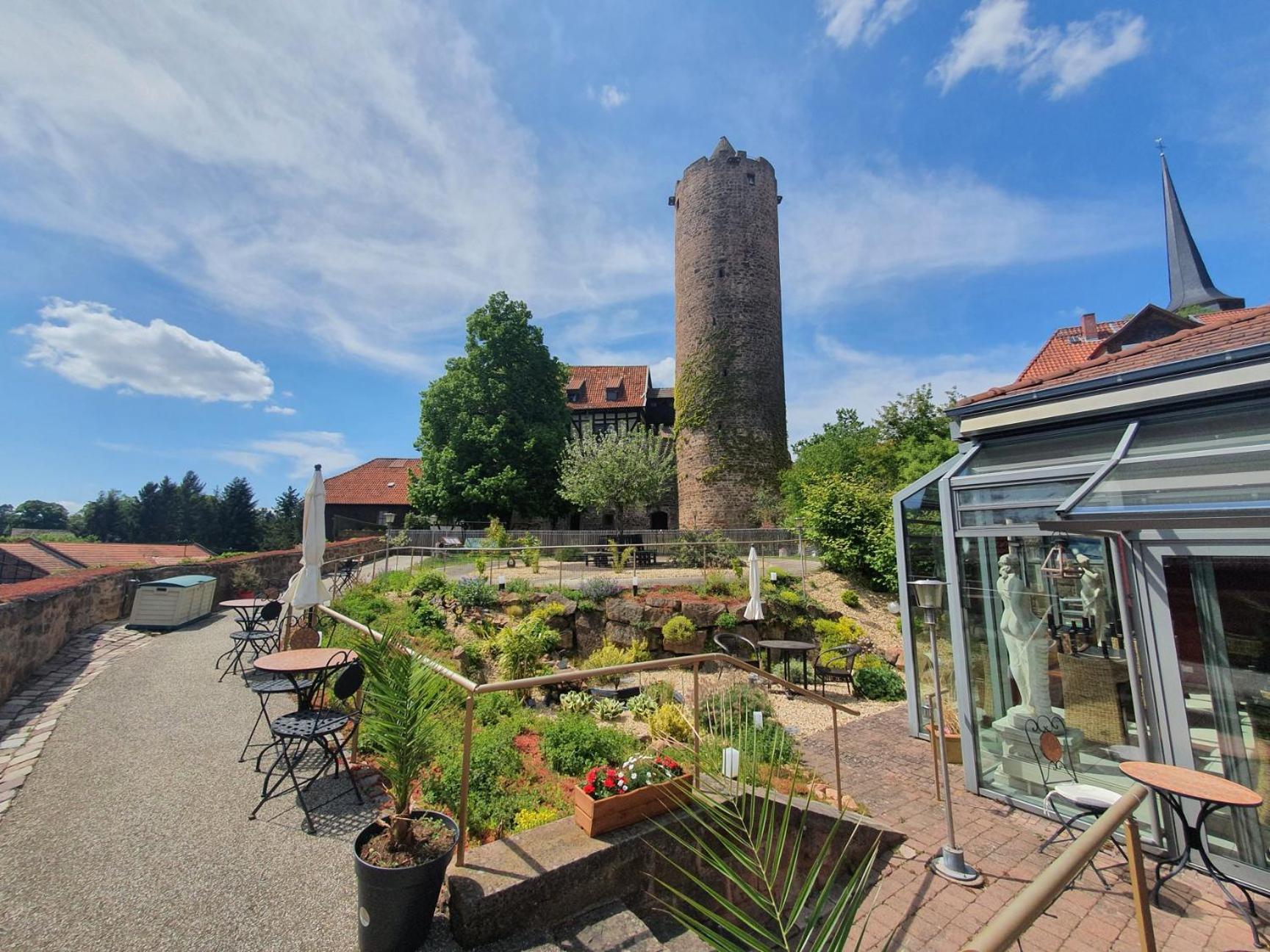 Hotel & Cafe Schachtenburg Schlitz Zewnętrze zdjęcie