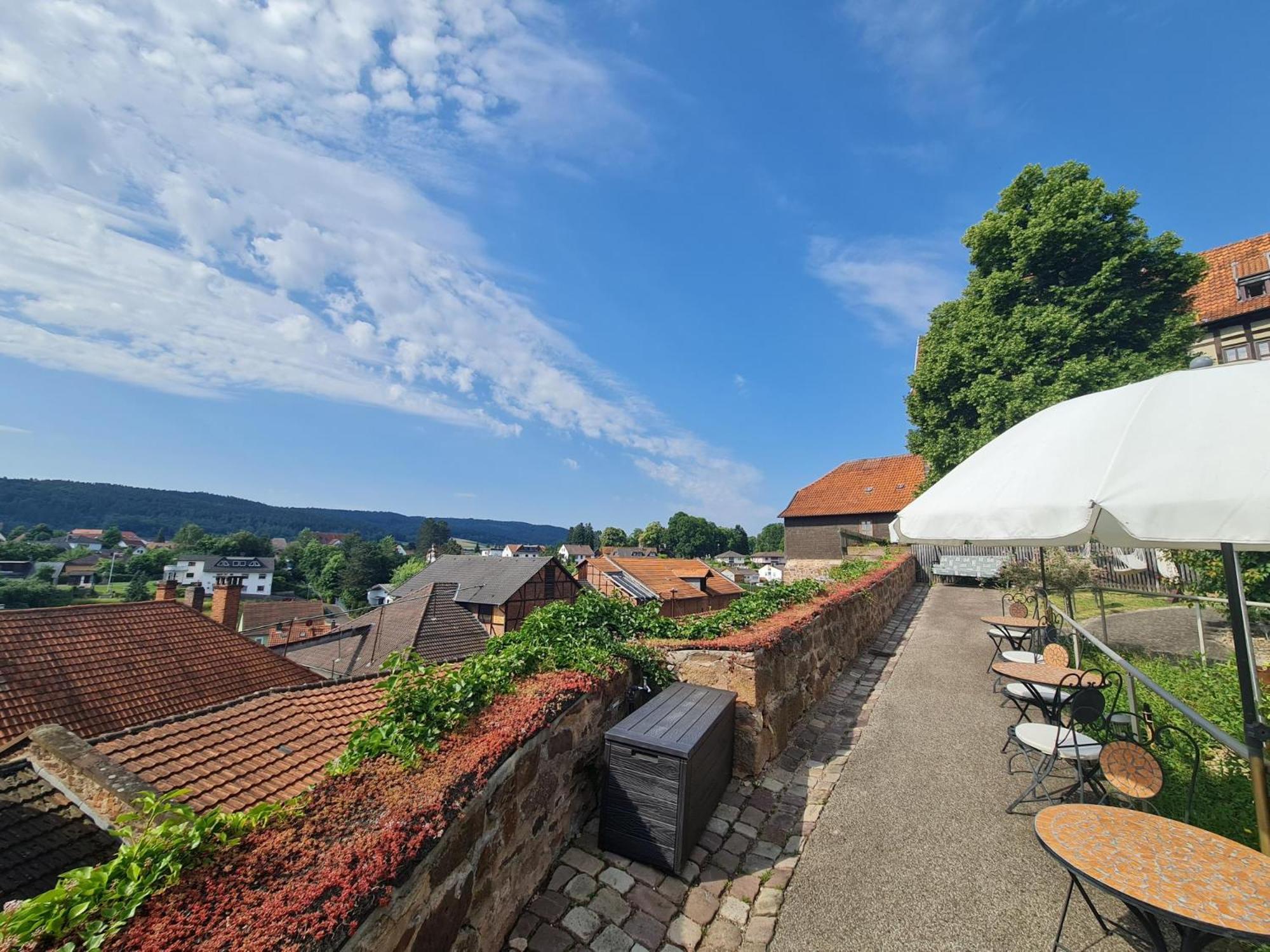 Hotel & Cafe Schachtenburg Schlitz Zewnętrze zdjęcie