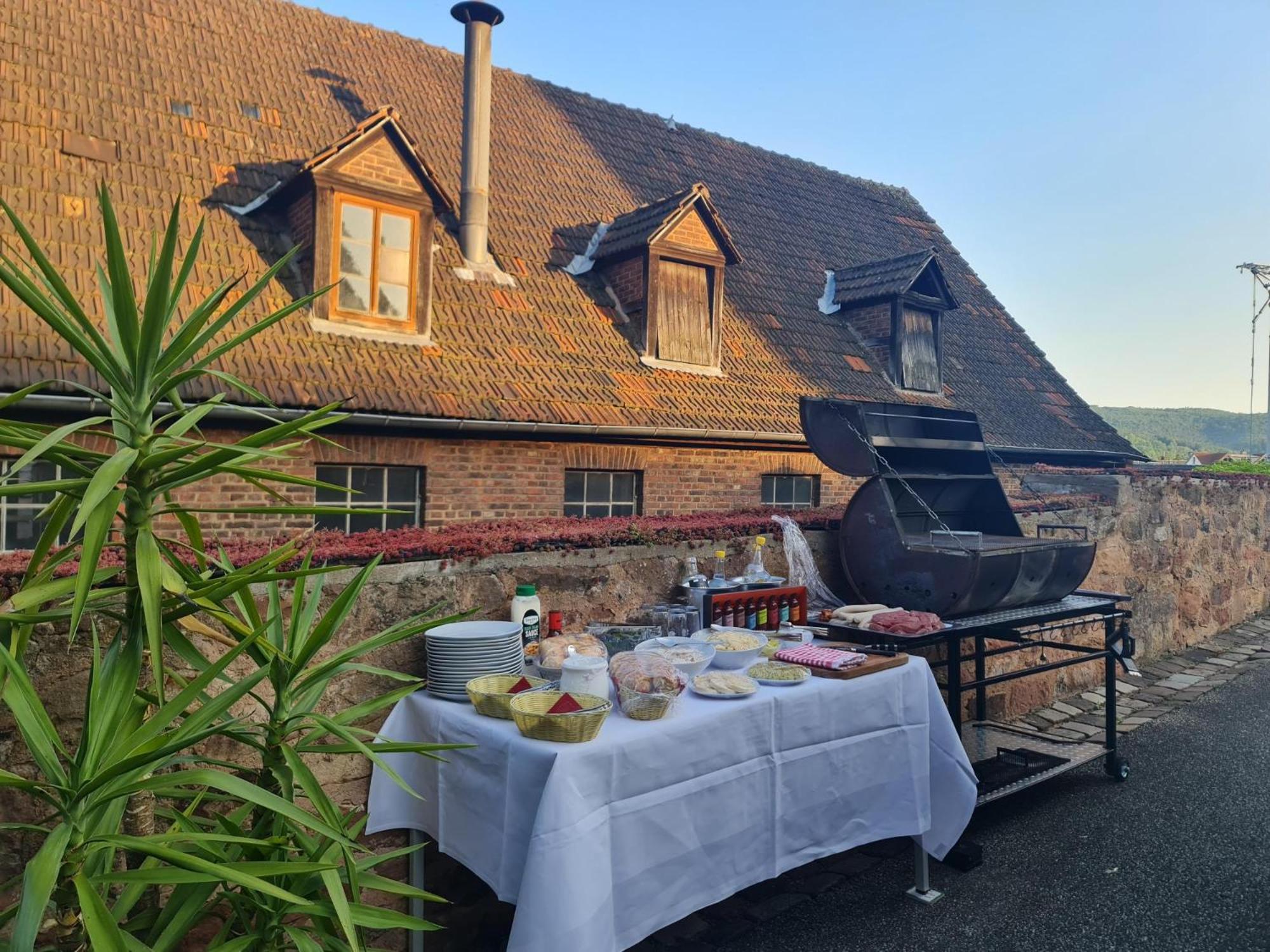 Hotel & Cafe Schachtenburg Schlitz Zewnętrze zdjęcie