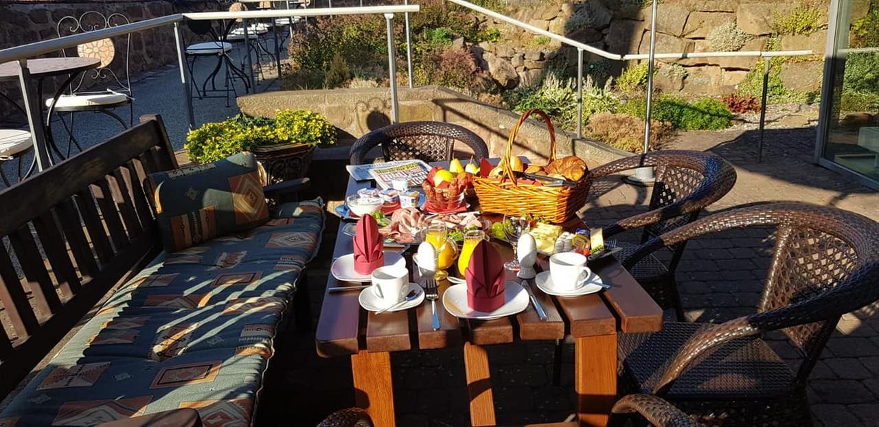 Hotel & Cafe Schachtenburg Schlitz Zewnętrze zdjęcie